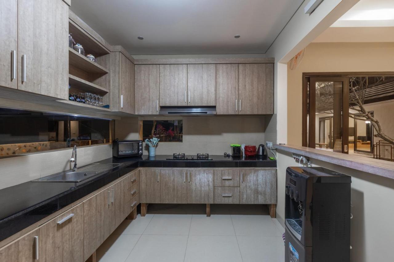 Villa Mayasari 6 Bed Rooms Нуса-Дуа Экстерьер фото